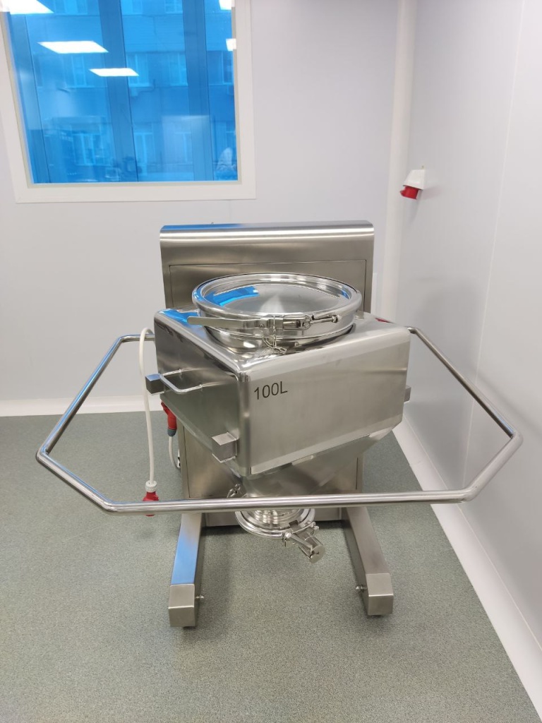 Лабораторный биновый смеситель HSD-100.jpg Лабораторный биновый смеситель HSD-100.jpg